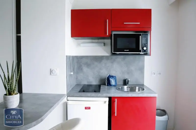 Photo 1 Appartement 1 pièce 26.66m²