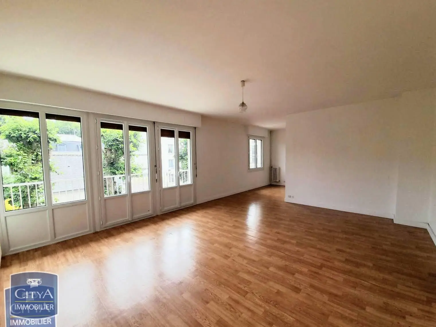 Photo 1 Appartement 4 pièces 100.43m²