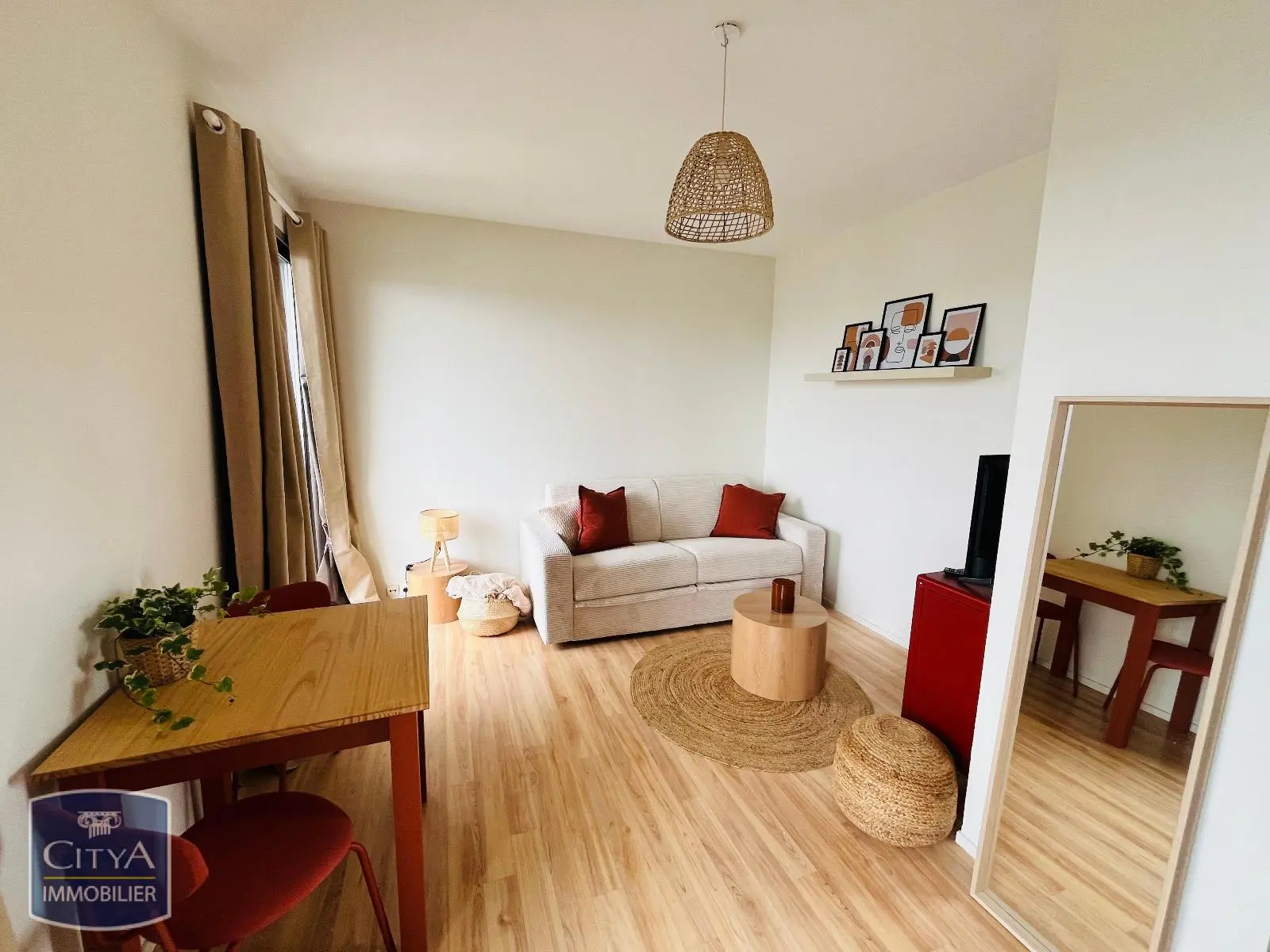 Photo 1 Appartement 1 pièce 22.09m²