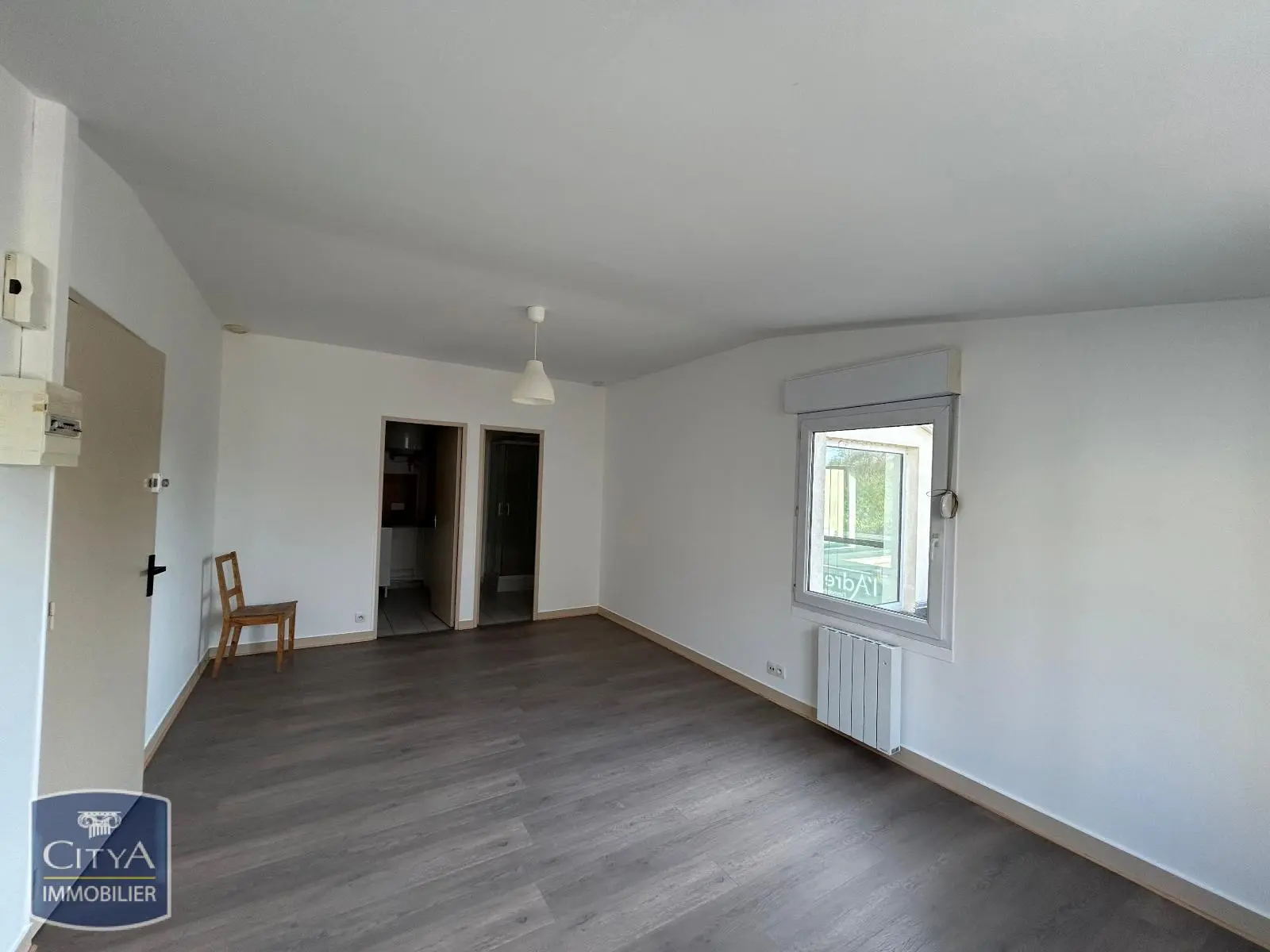 Photo 2 Appartement 1 pièce 27.56m²