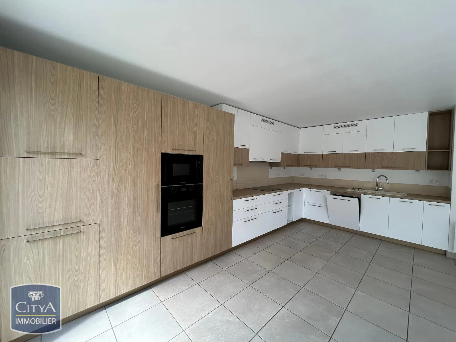 Photo 2 Appartement 4 pièces 92.3m²