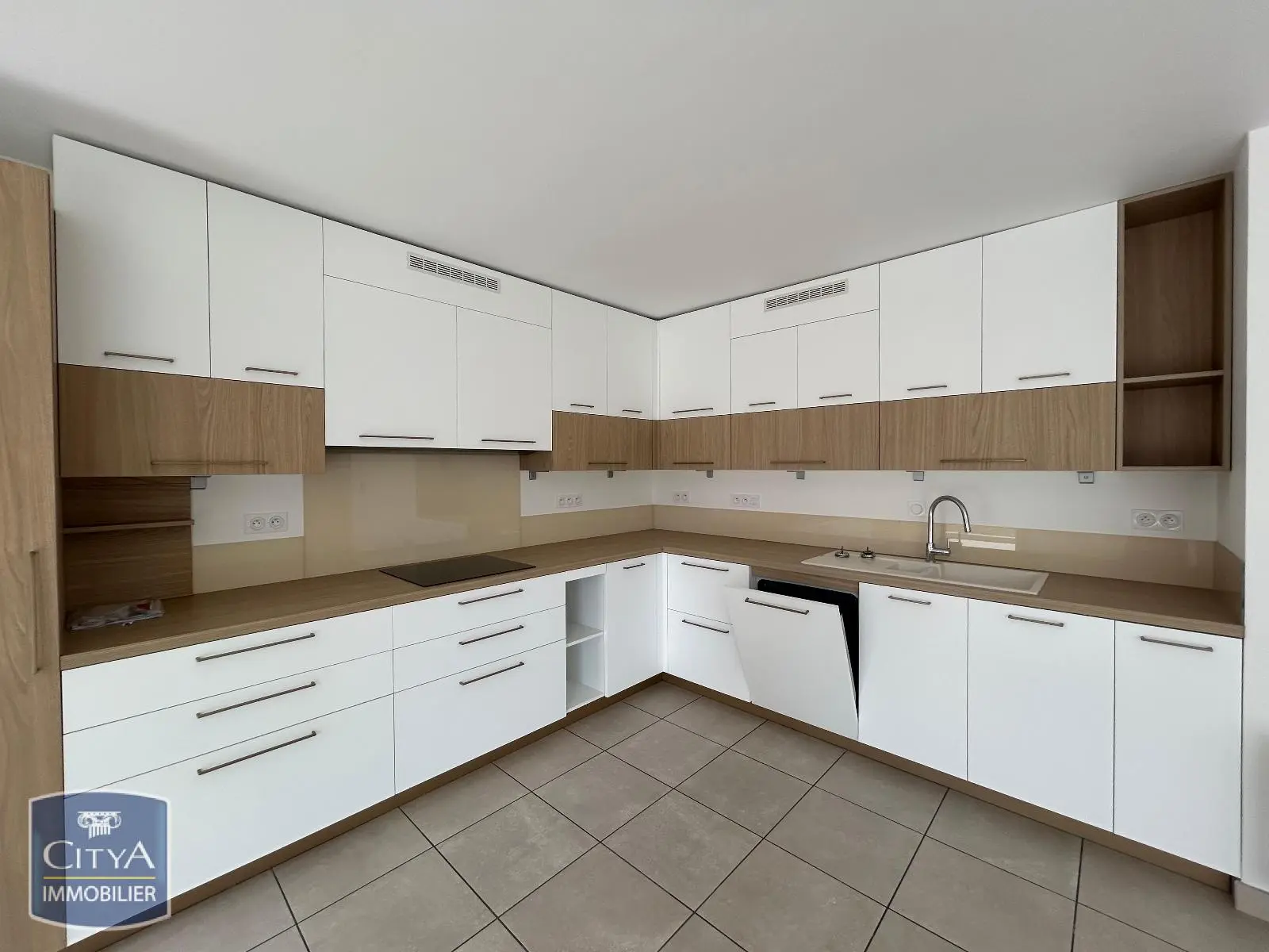 Photo 1 Appartement 4 pièces 92.3m²