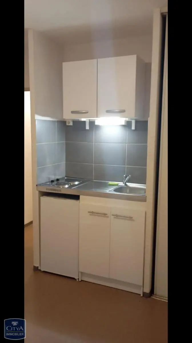 Photo 2 Appartement 1 pièce 15.48m²