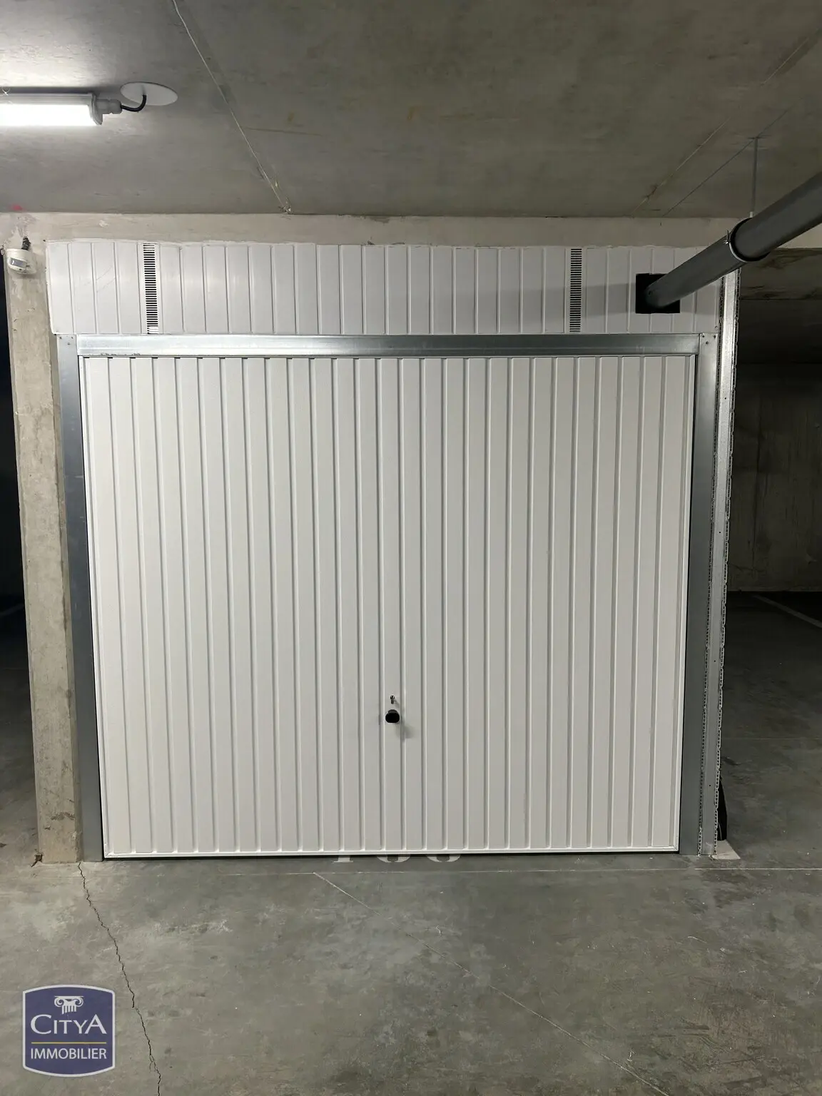 Photo 1 Parking 12.5m²