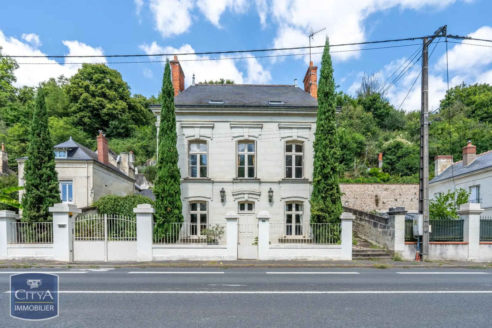 Photo 1 Maison 6 pièces 156m²