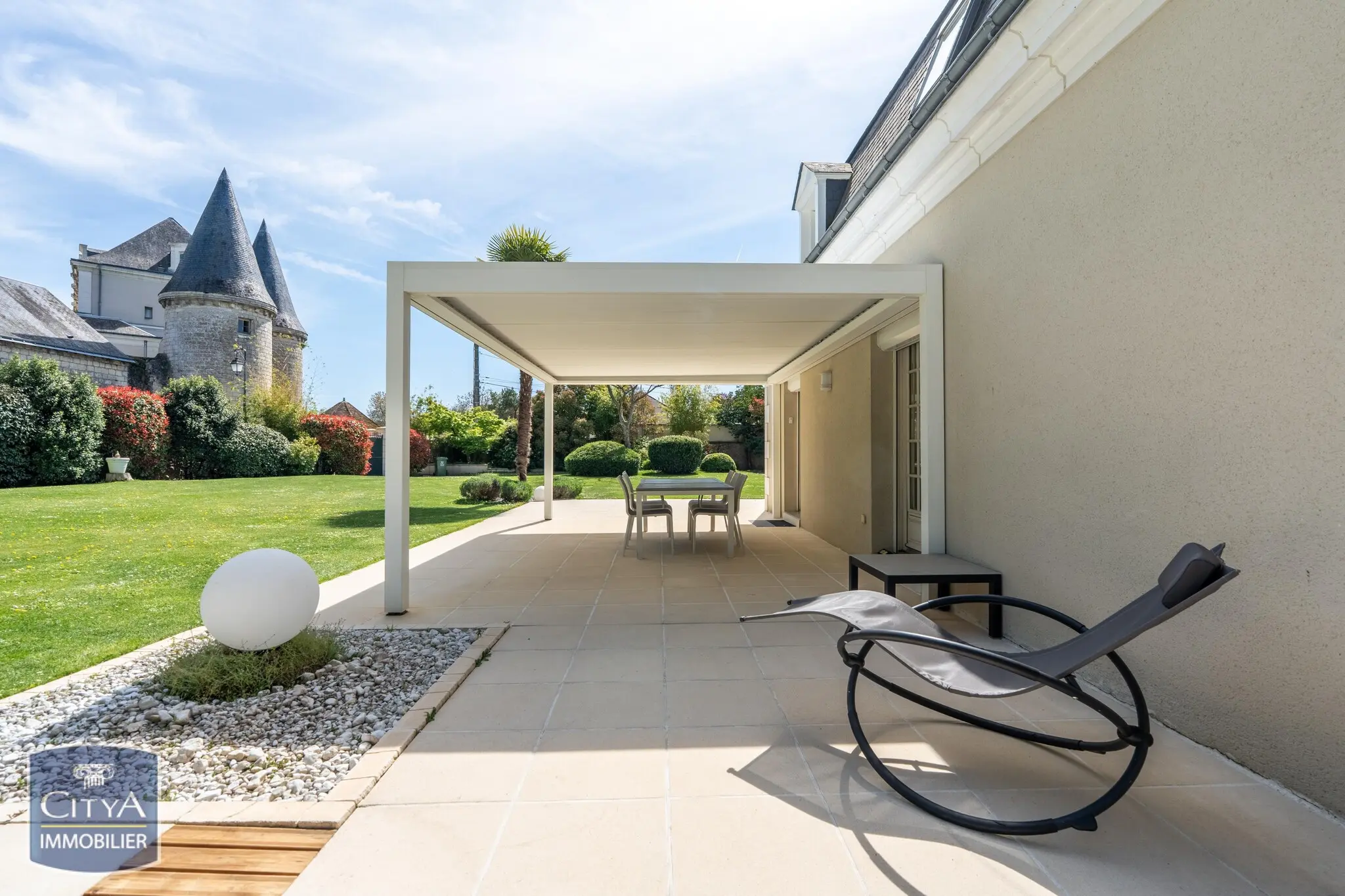 Photo 1 Maison 9 pièces 290m²