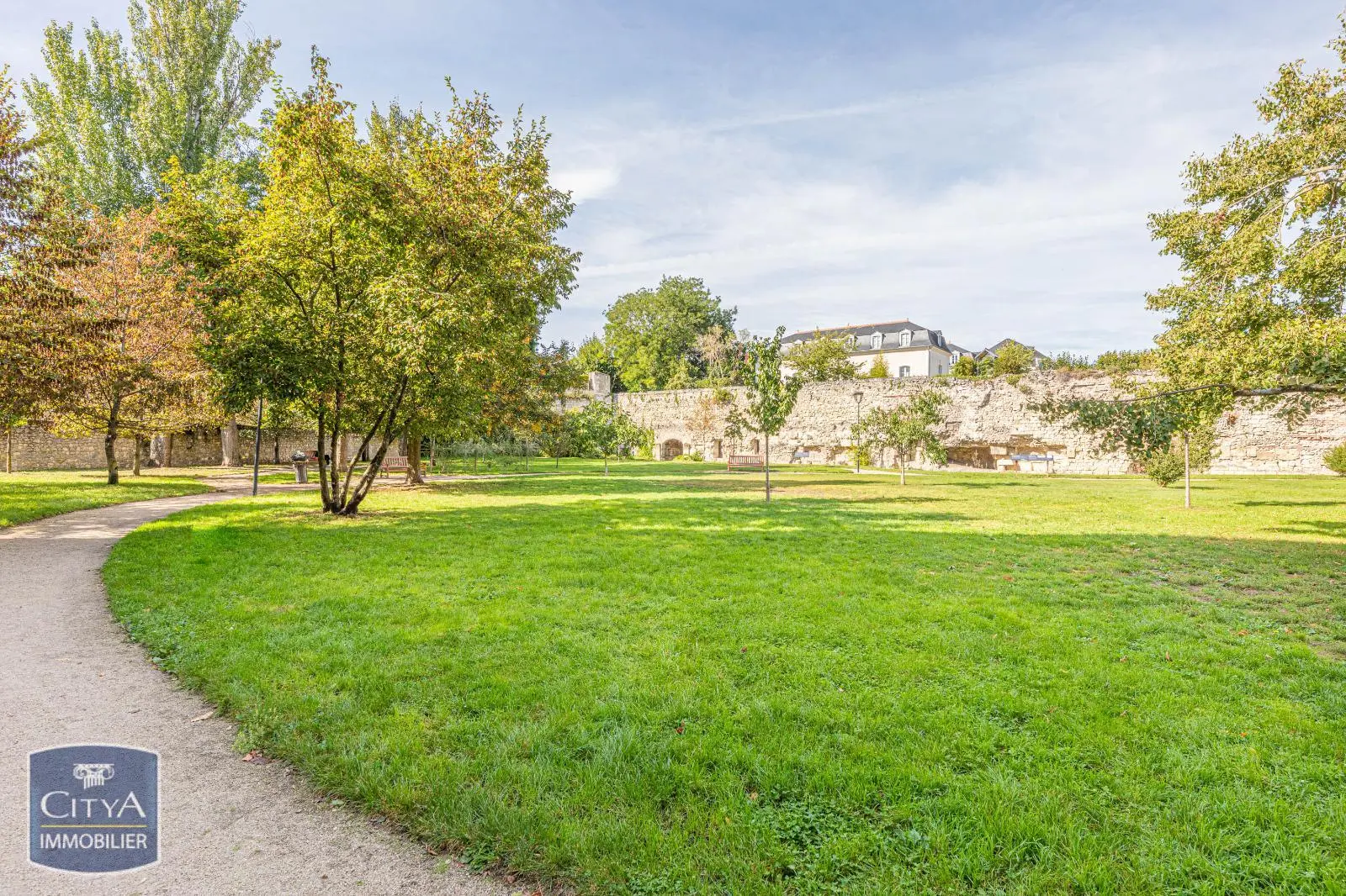 Photo 1 Appartement 1 pièce 17.84m²