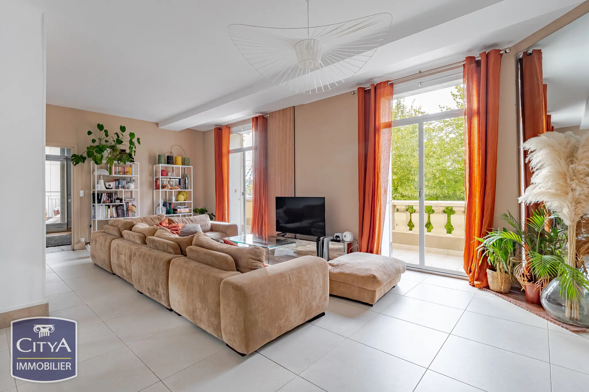Photo 1 Appartement 4 pièces 100m²