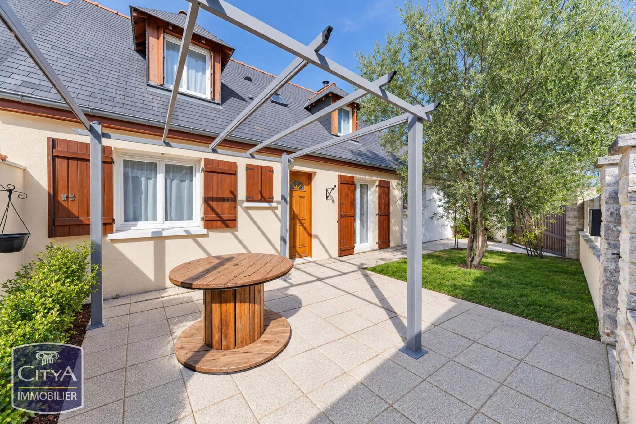 Photo 1 Maison 4 pièces 93m²