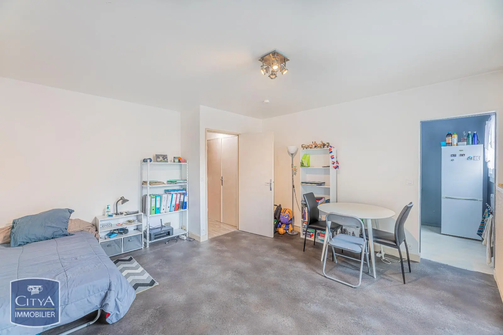 Photo 1 Appartement 1 pièce 28.49m²