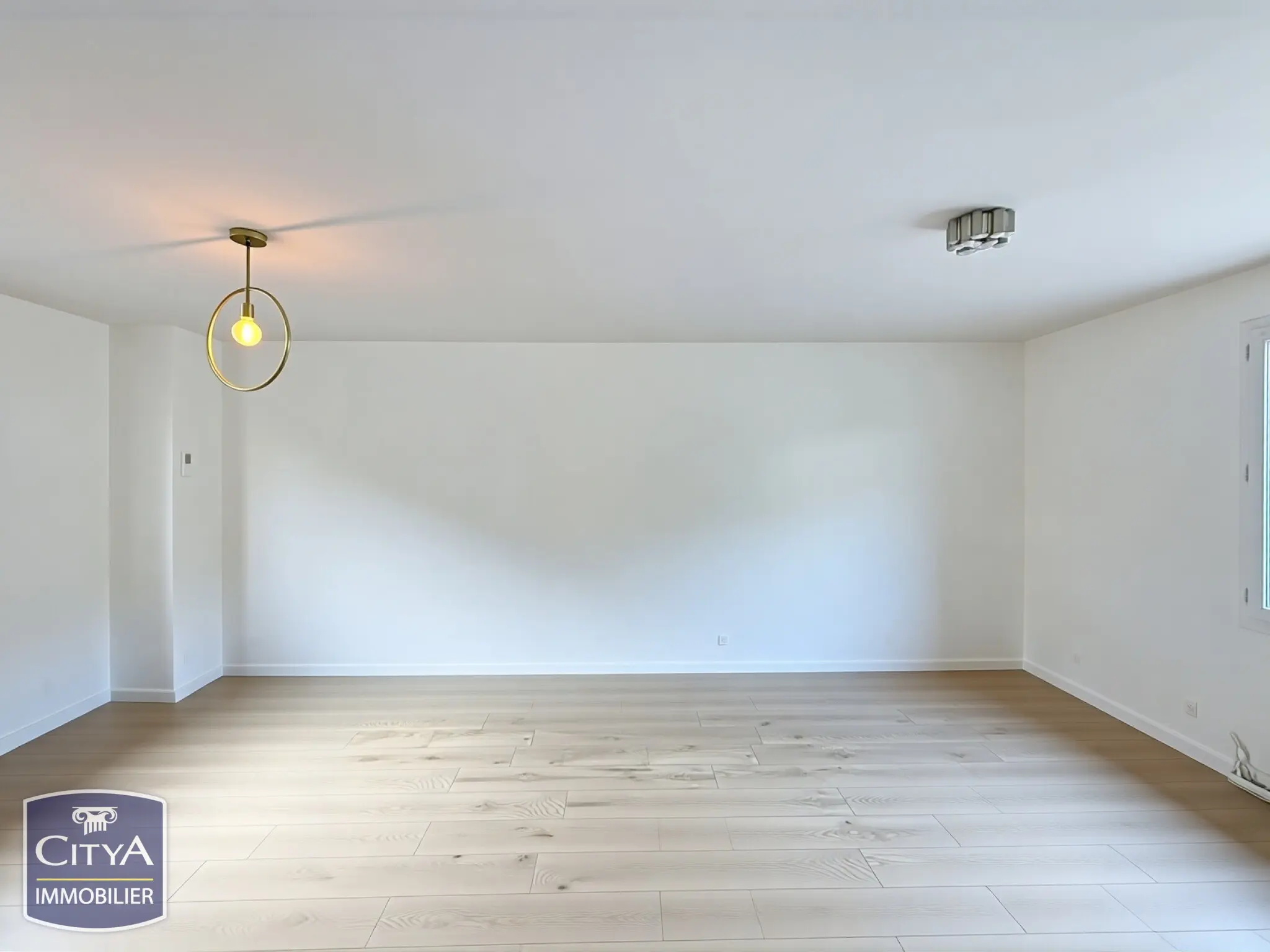 Photo 2 Maison 4 pièces 105m²