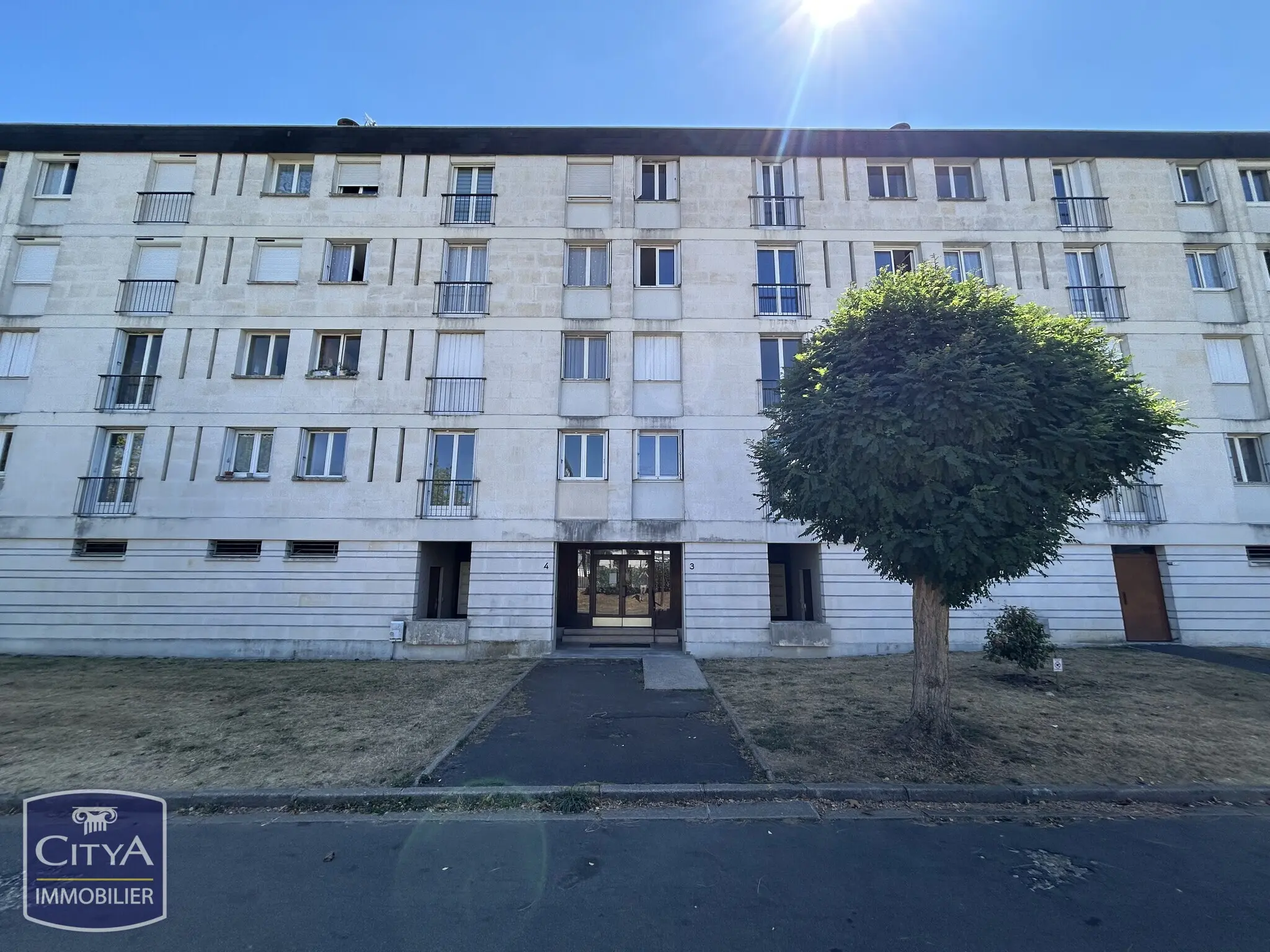 Photo 1 Appartement 1 pièce 35m²
