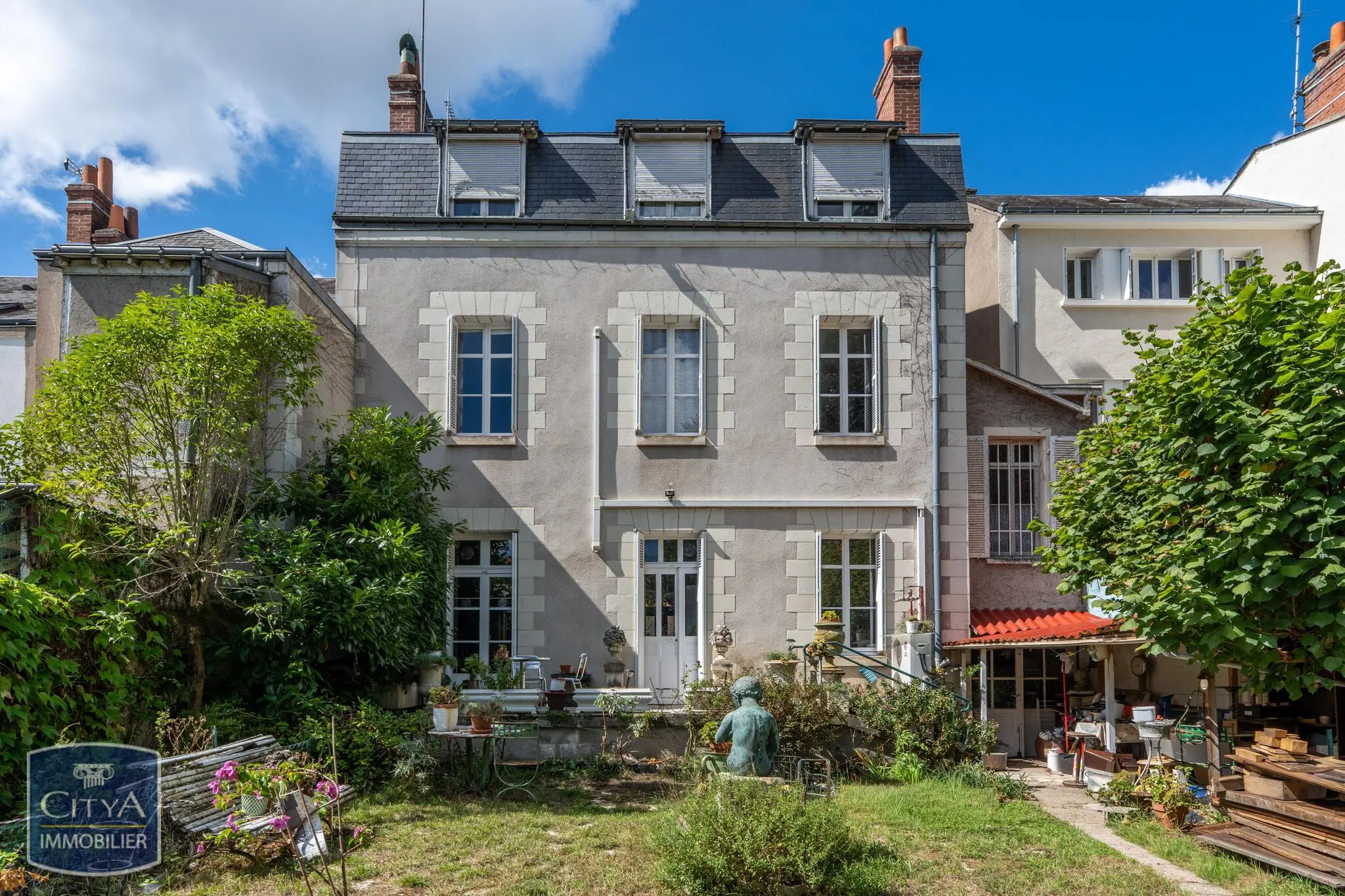 Photo 14 Maison 10 pièces 239m²