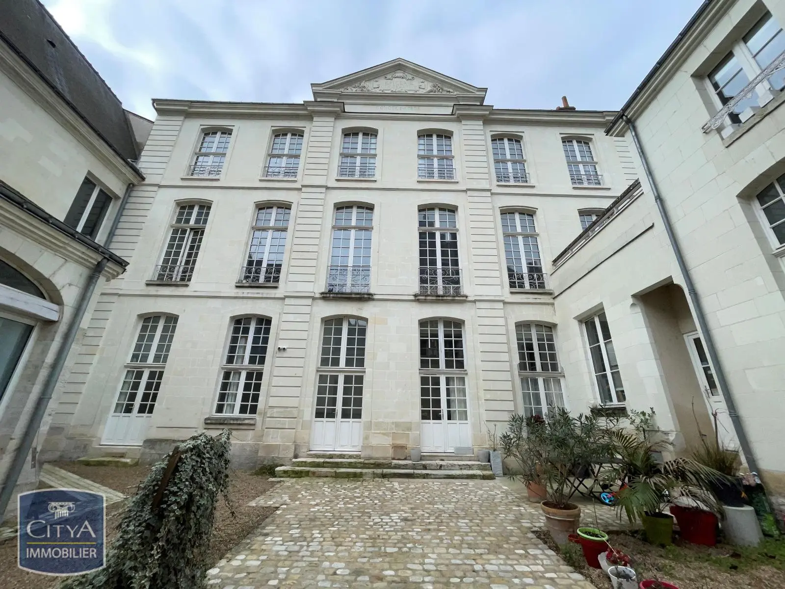 Photo 1 Appartement 4 pièces 103.71m²