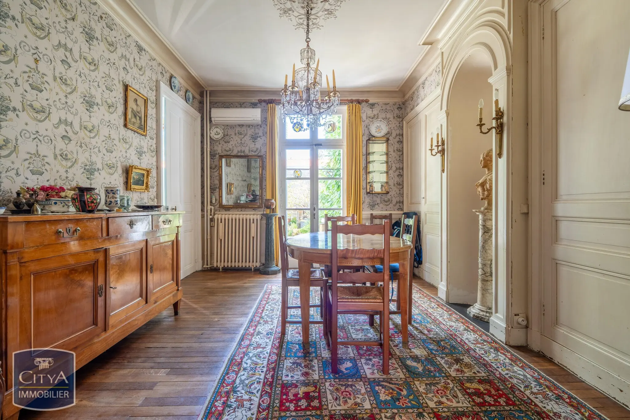 Photo 3 Maison 10 pièces 239m²