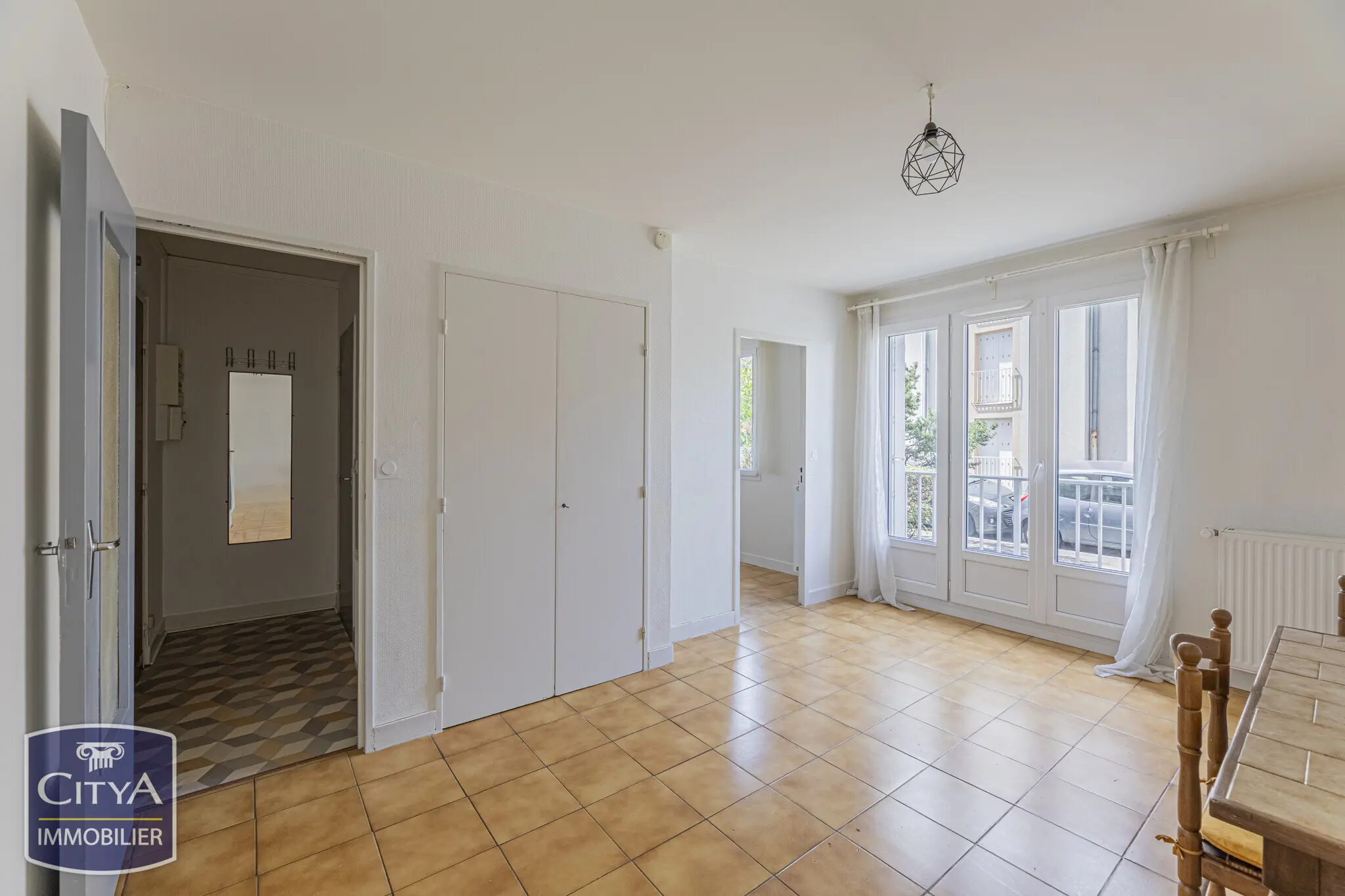 Photo 1 Appartement 1 pièce 26.01m²