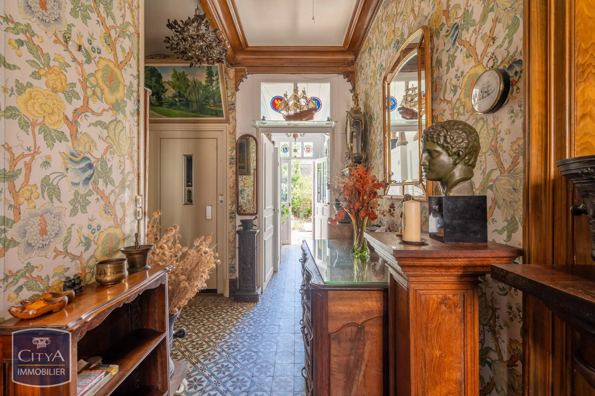 Photo 8 Maison 10 pièces 239m²