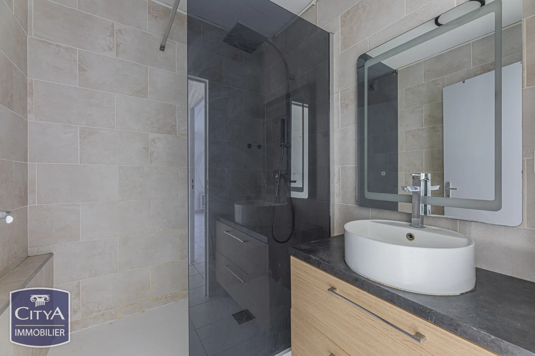 Photo 8 Appartement 2 pièces 48m²