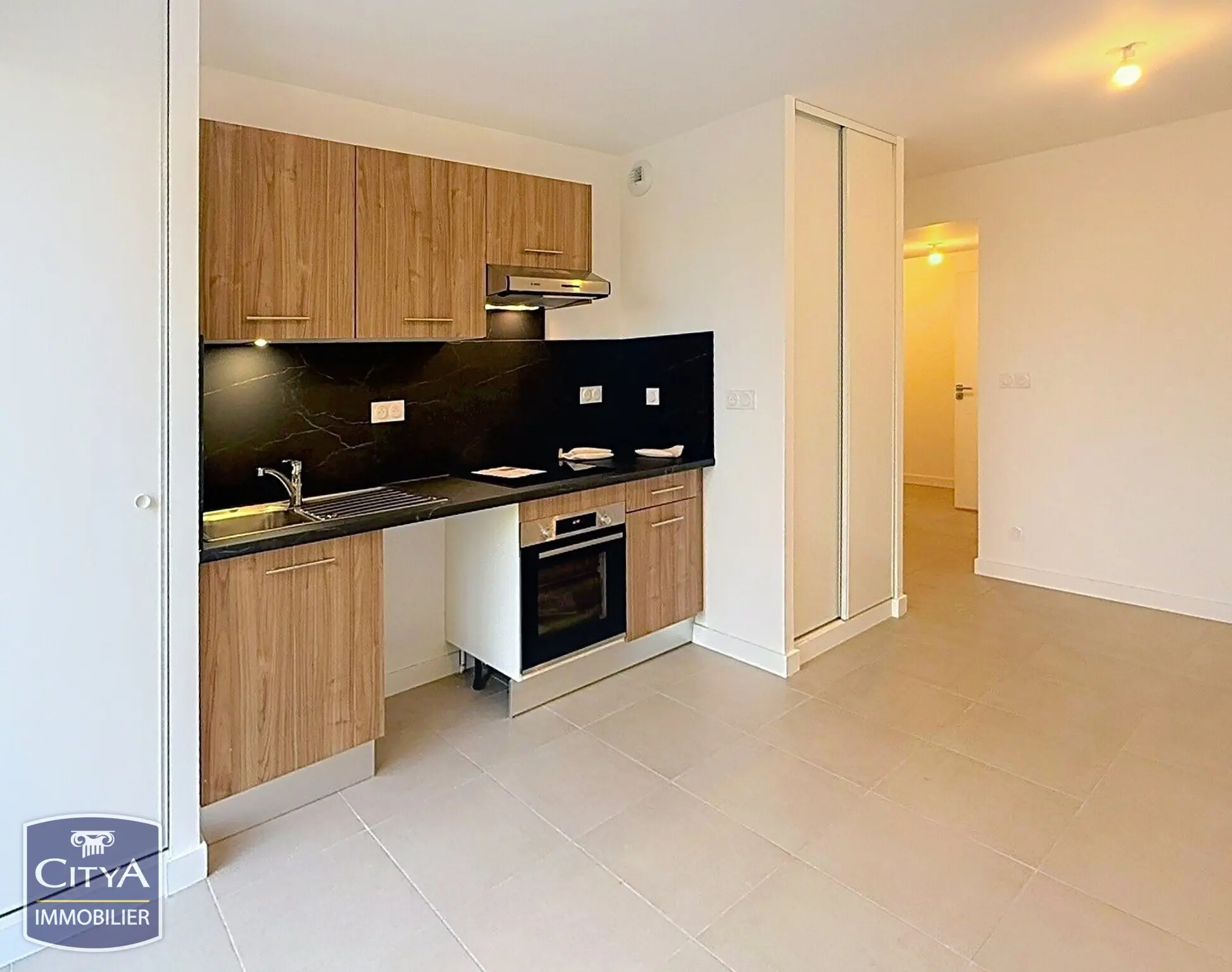 Photo 2 Appartement 1 pièce 30.17m²