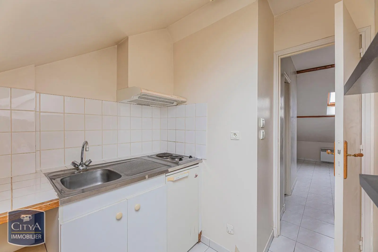 Photo 2 Appartement 1 pièce 25.84m²