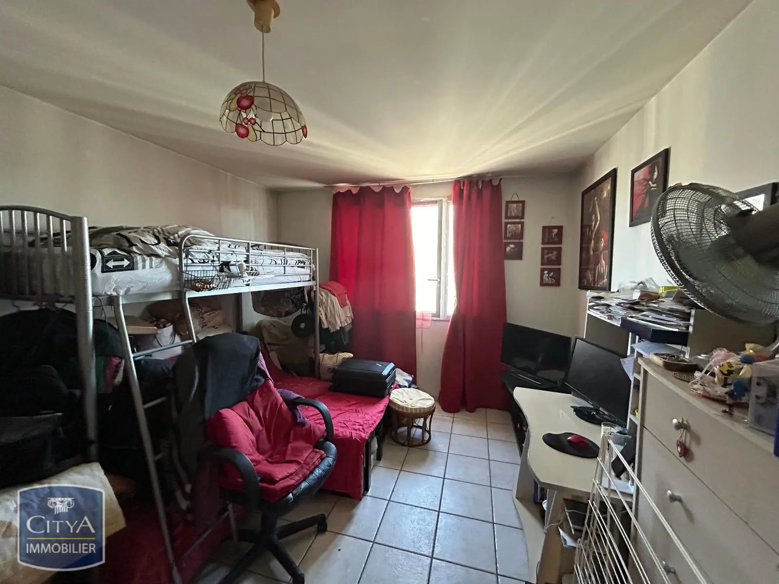 Photo 2 Appartement 1 pièce 23.68m²