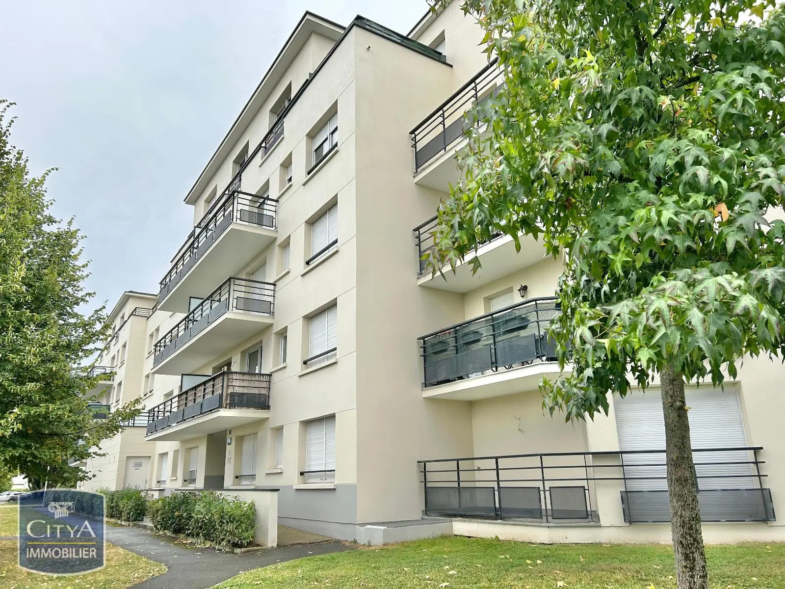 Photo 1 Appartement 4 pièces 80.19m²