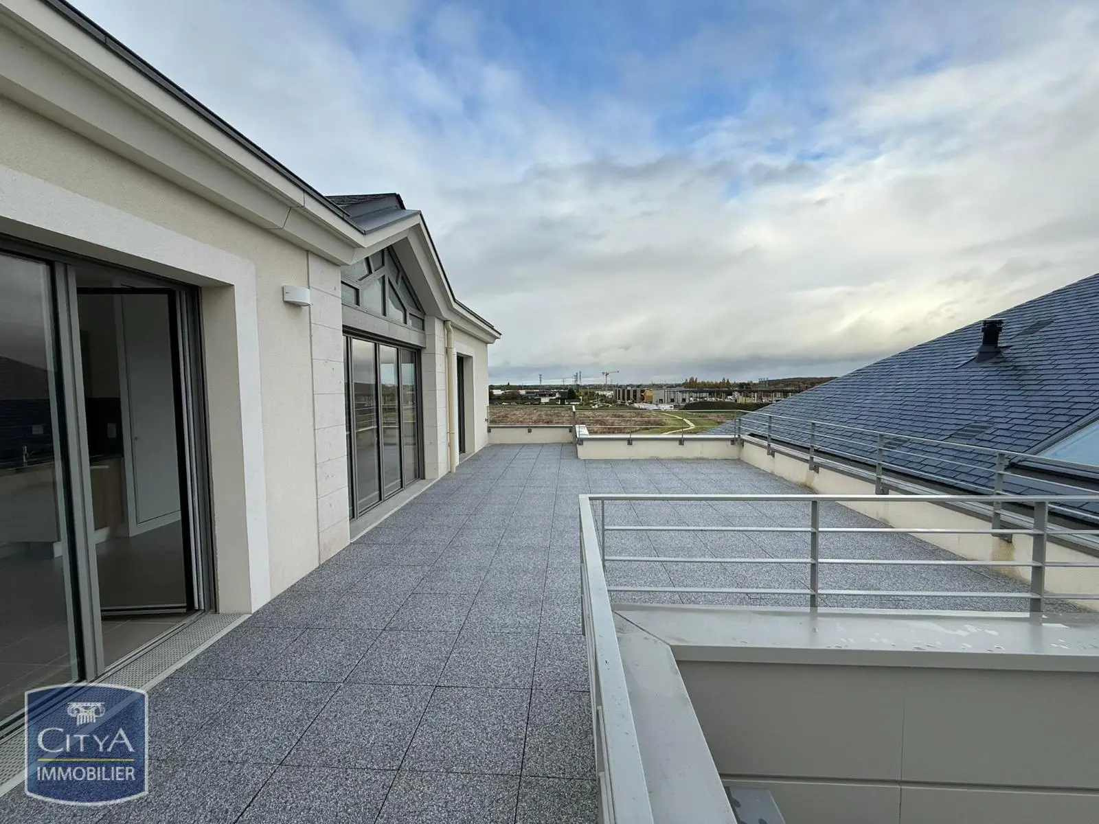 Photo 1 Appartement 4 pièces 102.72m²