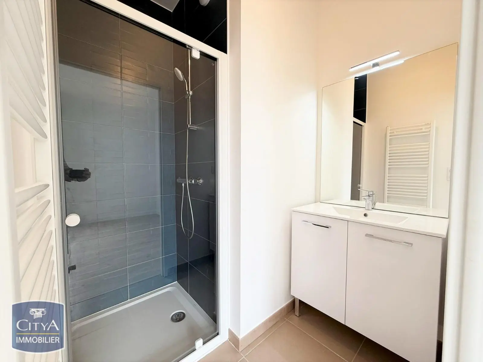 Photo 12 Appartement 4 pièces 102.72m²