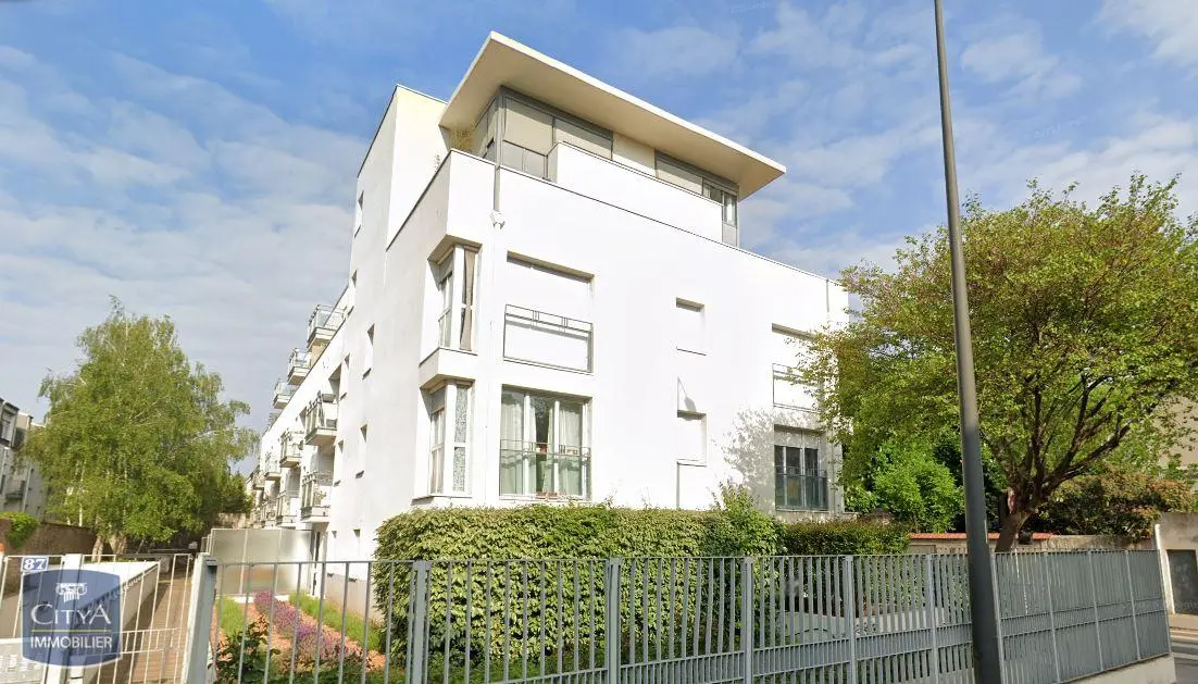 Photo 1 Appartement 1 pièce 32.84m²