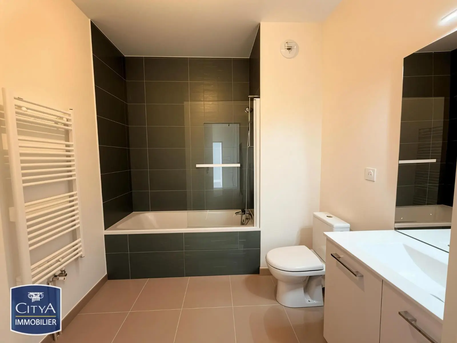 Photo 9 Appartement 4 pièces 102.72m²