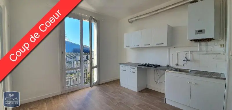 Photo 1 Appartement 1 pièce 30.8m²