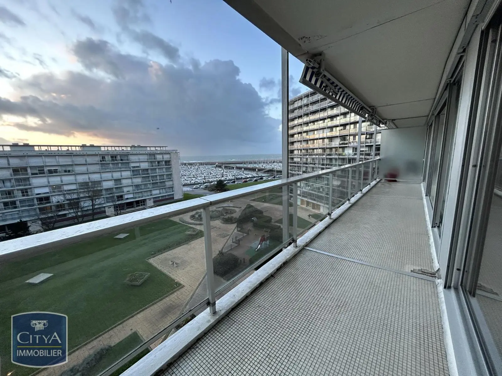 Photo 1 Appartement 4 pièces 125.61m²