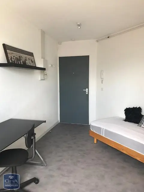 Photo 1 Appartement 1 pièce 18m²