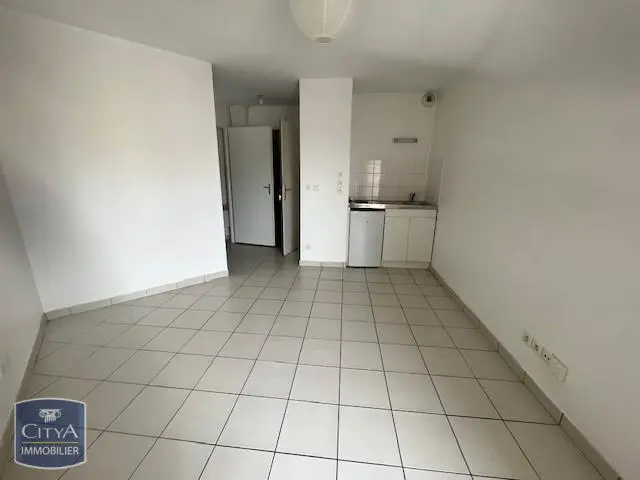 Photo 1 Appartement 1 pièce 19.09m²