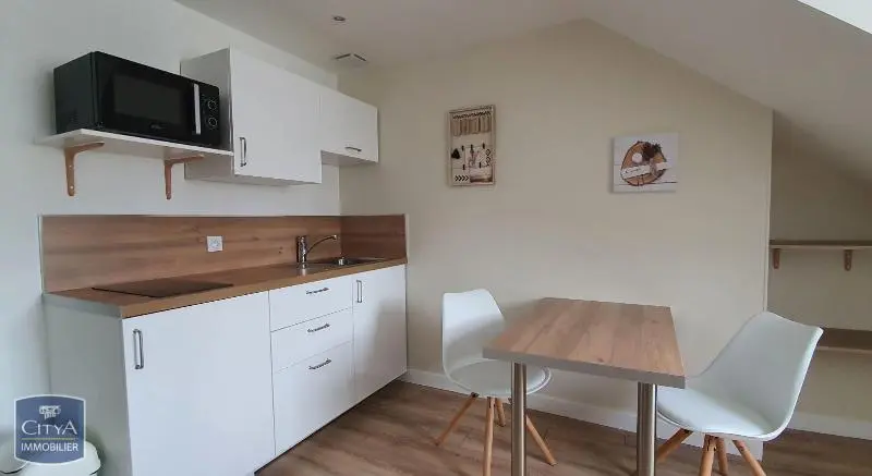 Photo 1 Appartement 1 pièce 23.3m²