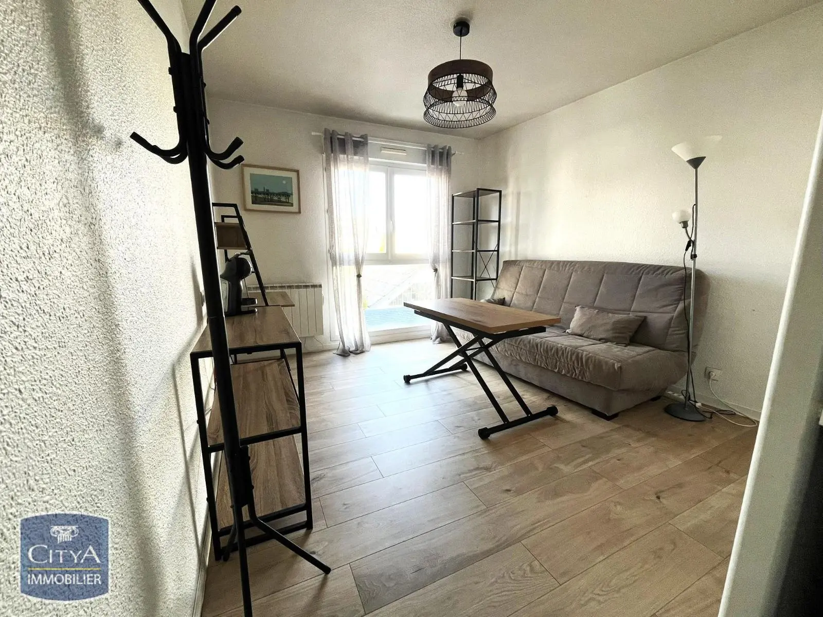 Photo 1 Appartement 1 pièce 19.78m²