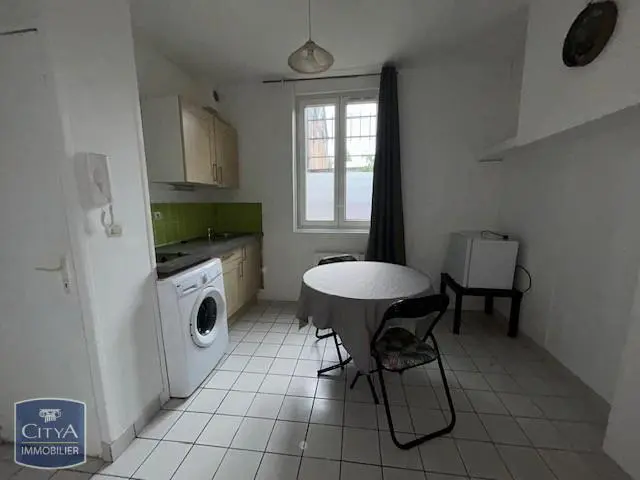 Photo 3 Appartement 1 pièce 24.77m²