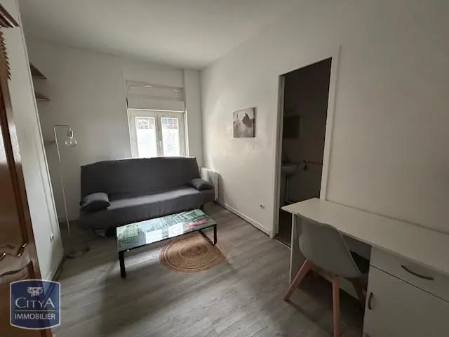 Photo 1 Appartement 1 pièce 24.77m²