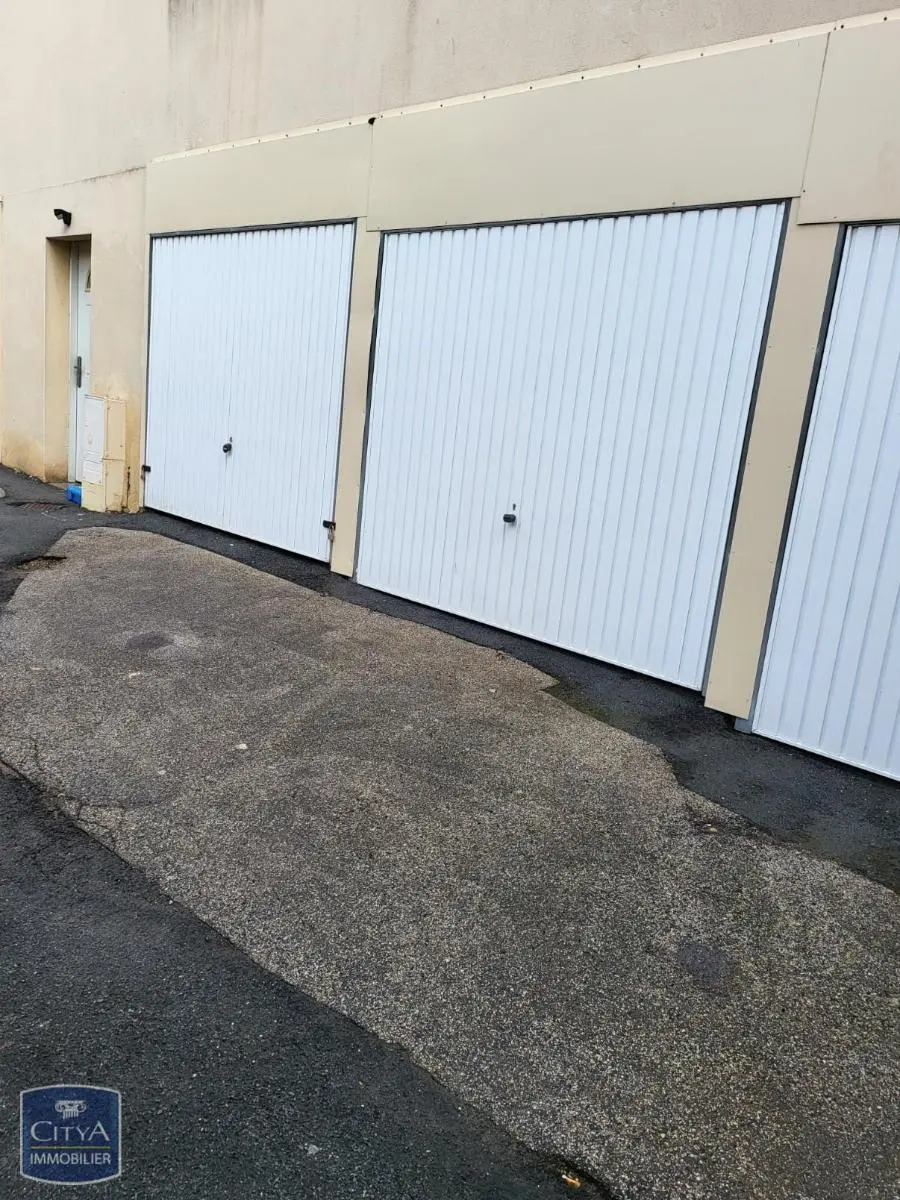 Photo 2 Parking 10m²