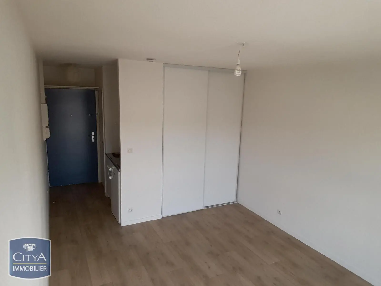 Photo 2 Appartement 1 pièce 19.8m²