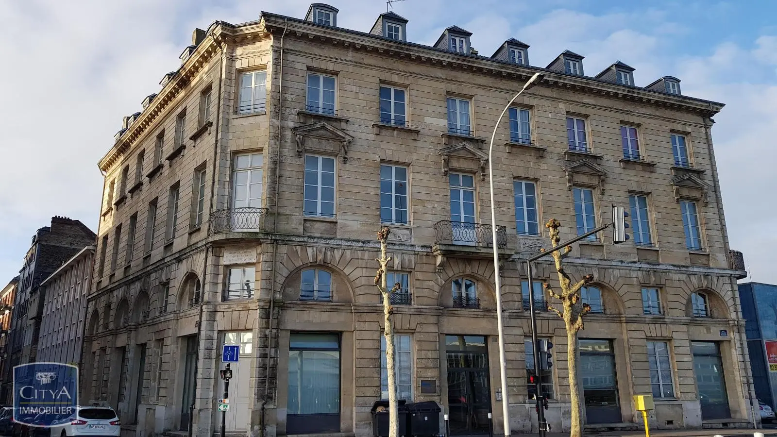 Photo 17 Local Professionnel