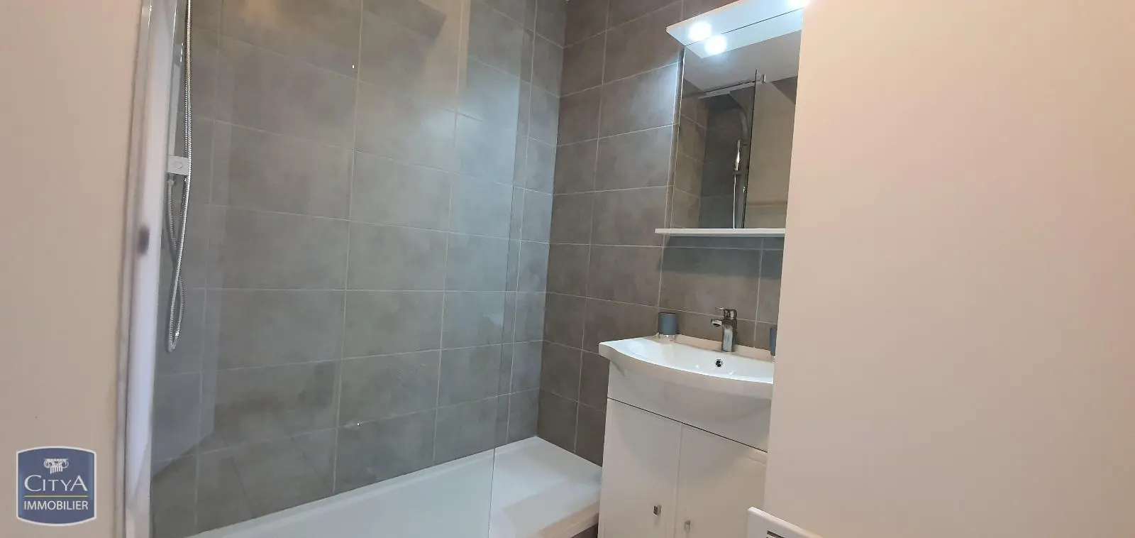 Photo 3 Appartement 1 pièce 19.24m²