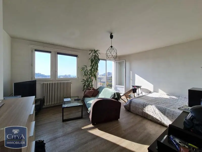 Photo 2 Appartement 1 pièce 35m²