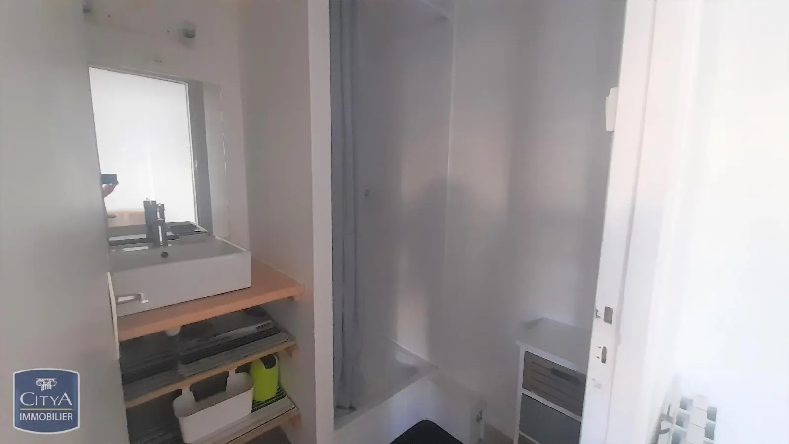 Photo 2 Appartement 1 pièce 25.68m²