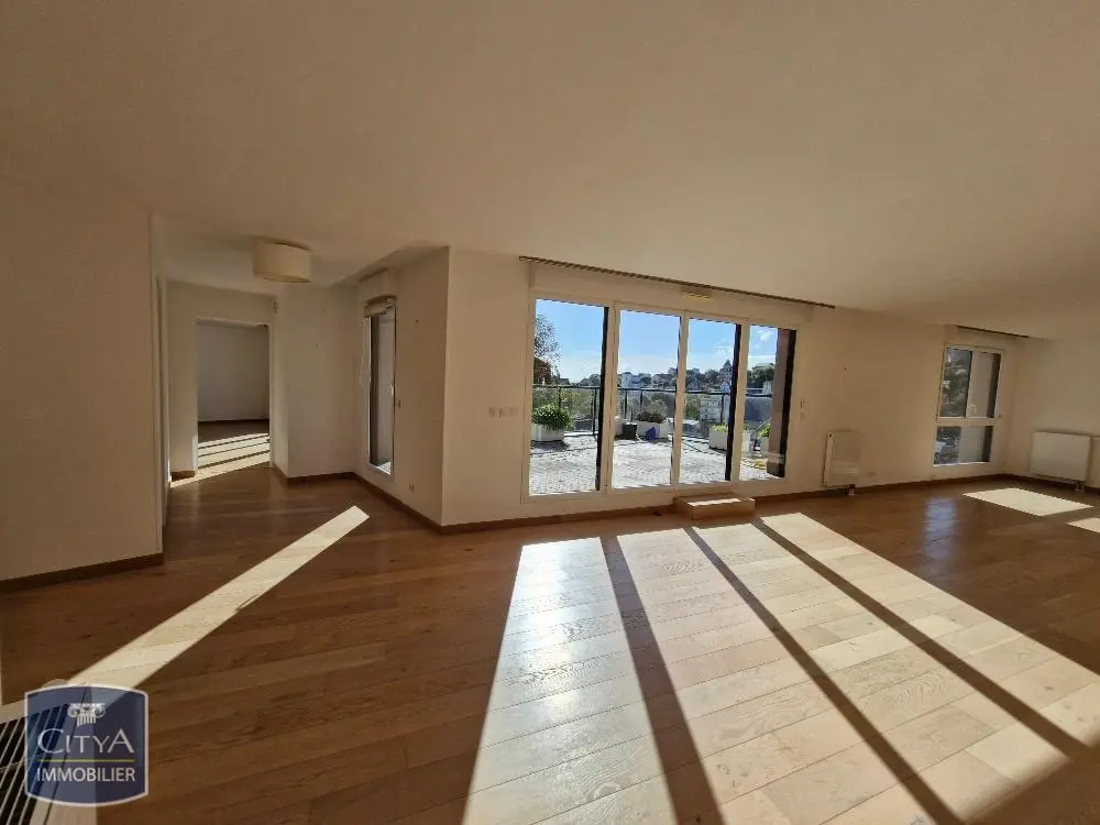 Photo 2 Appartement 4 pièces 145.84m²