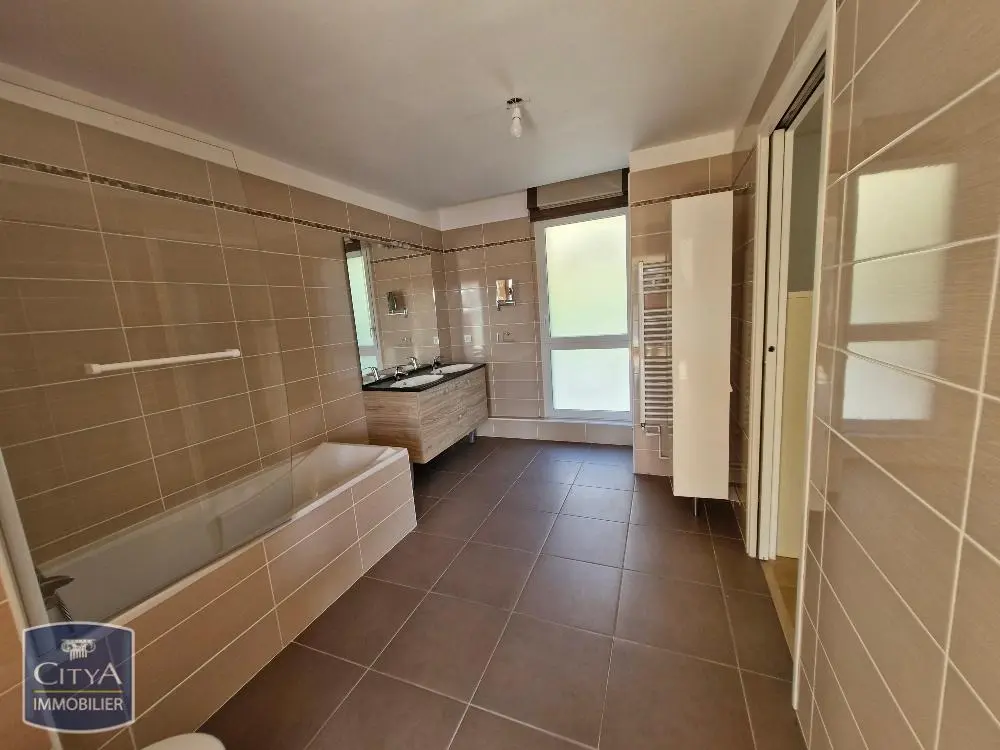 Photo 14 Appartement 4 pièces 145.84m²