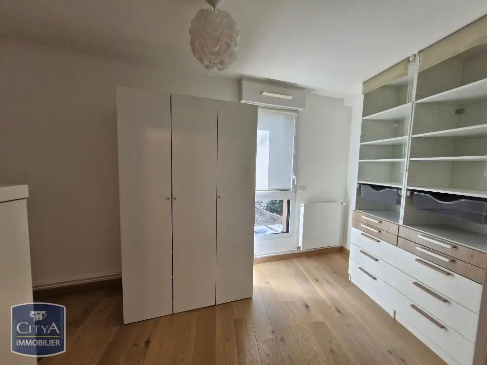 Photo 16 Appartement 4 pièces 145.84m²