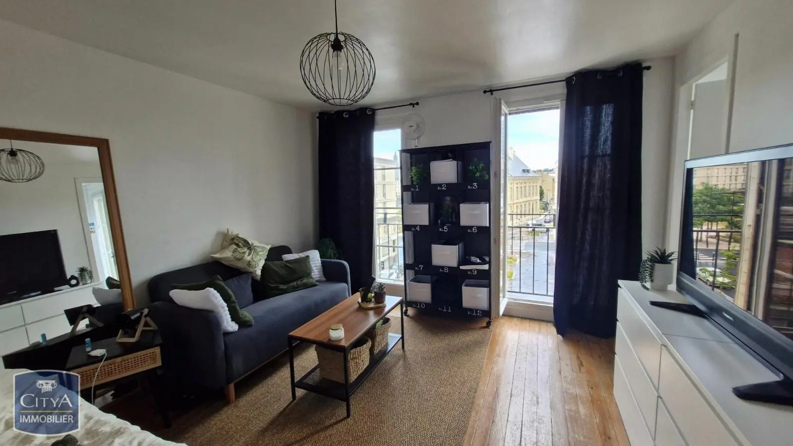 Photo 1 Appartement 1 pièce 27.08m²
