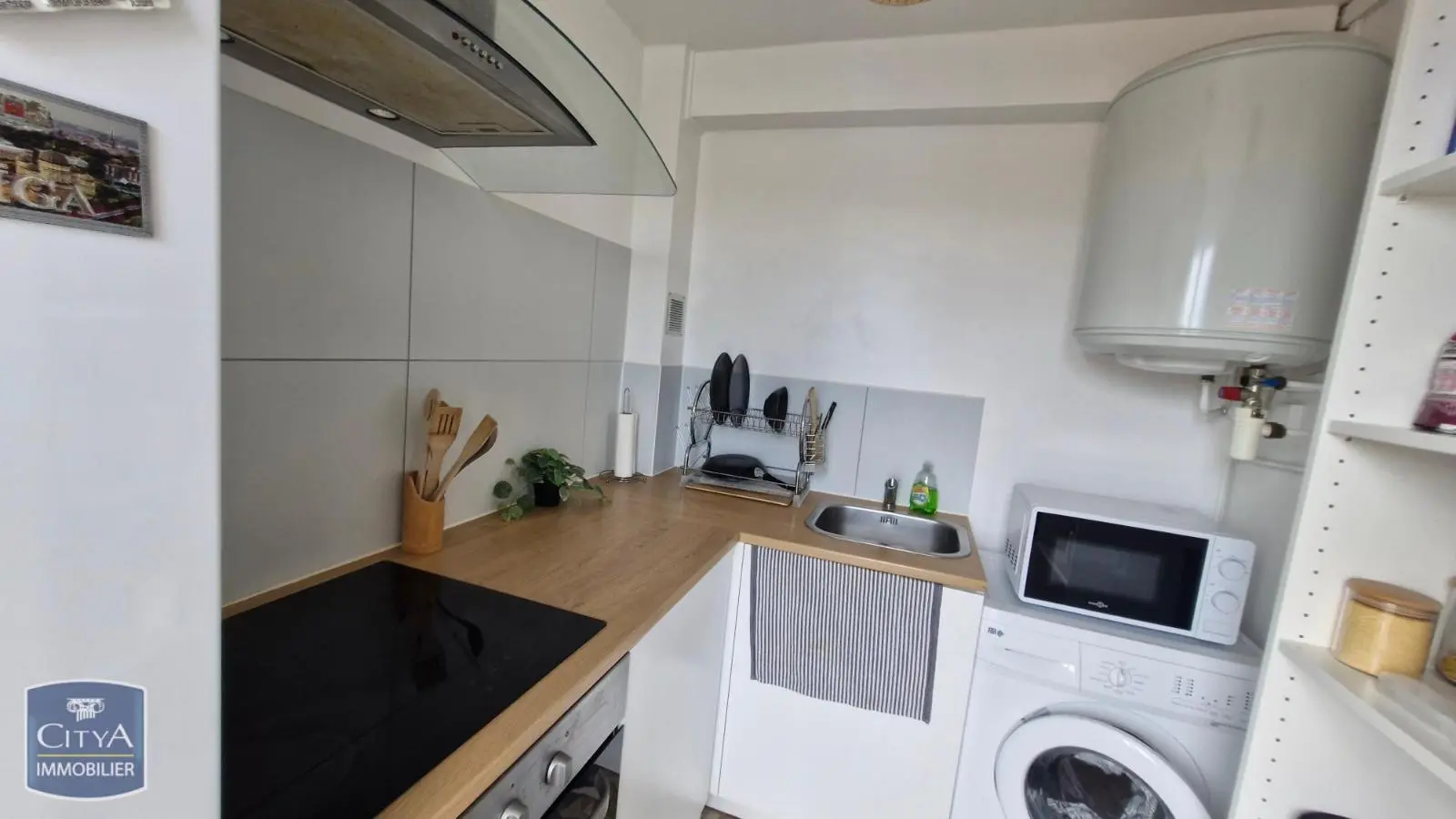 Photo 2 Appartement 1 pièce 27.08m²