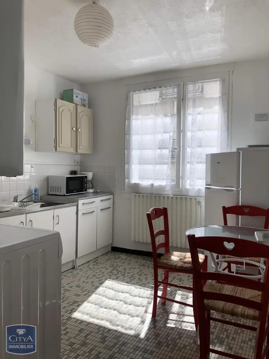 Photo 3 Appartement 1 pièce 32.84m²